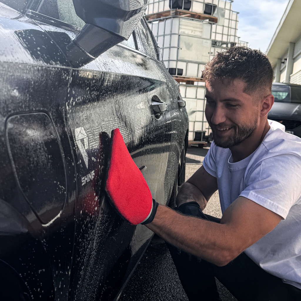 Gant de décontamination Shine – Décontamination carrosserie auto