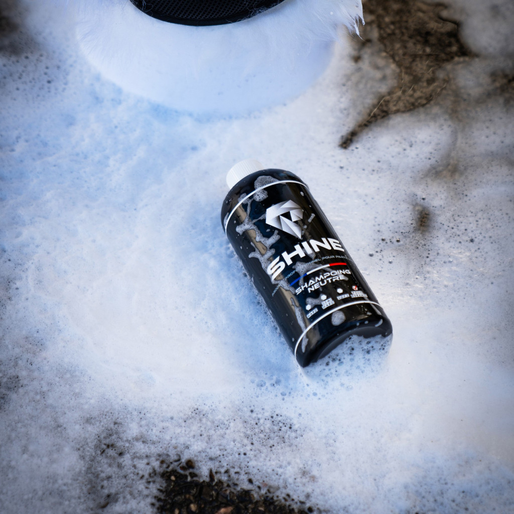 Shampoing neutre voiture – Entretien peinture & protections | Shine