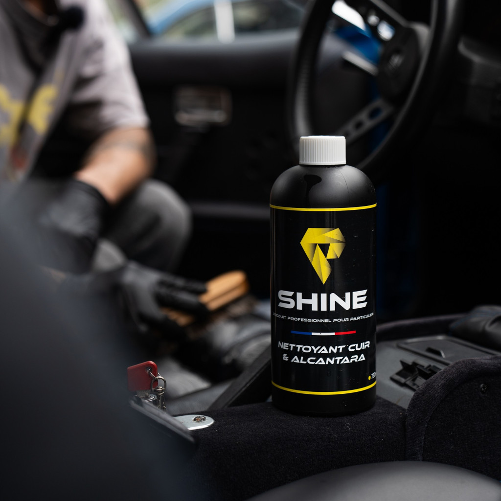 Nettoyant cuir et Alcantara voiture | Intérieur Shine