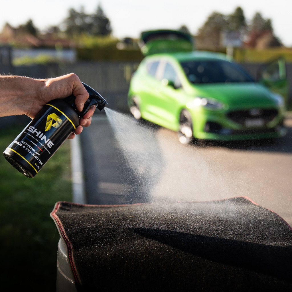 Nettoyant Tissus et moquettes Shine – Sièges et tapis auto propres
