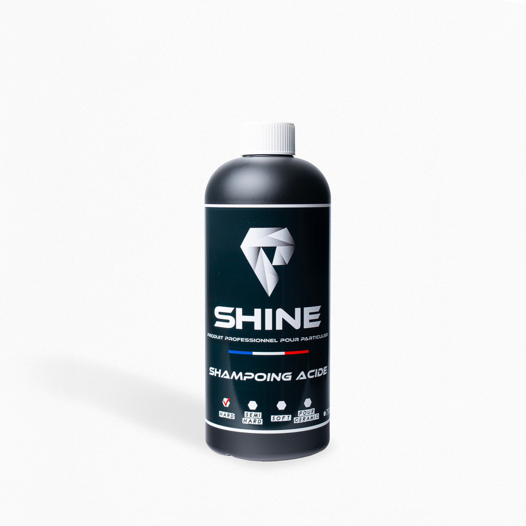 Shampoing acide voiture – Décontamination calcaire & traces | Shine