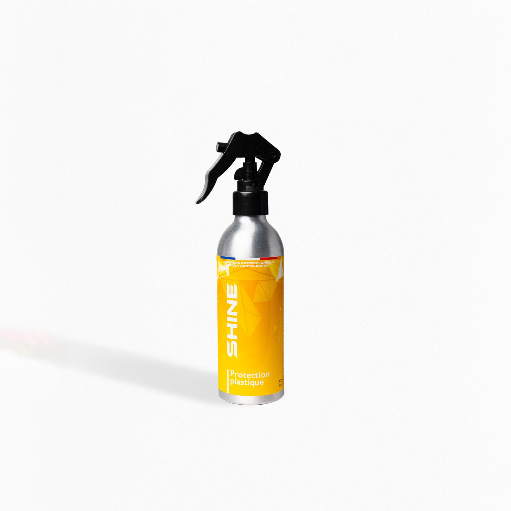 Protection plastiques intérieurs voiture – Finition naturelle | Shine